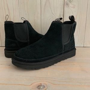 ugg neumel Chelsea black sude chukka boots new